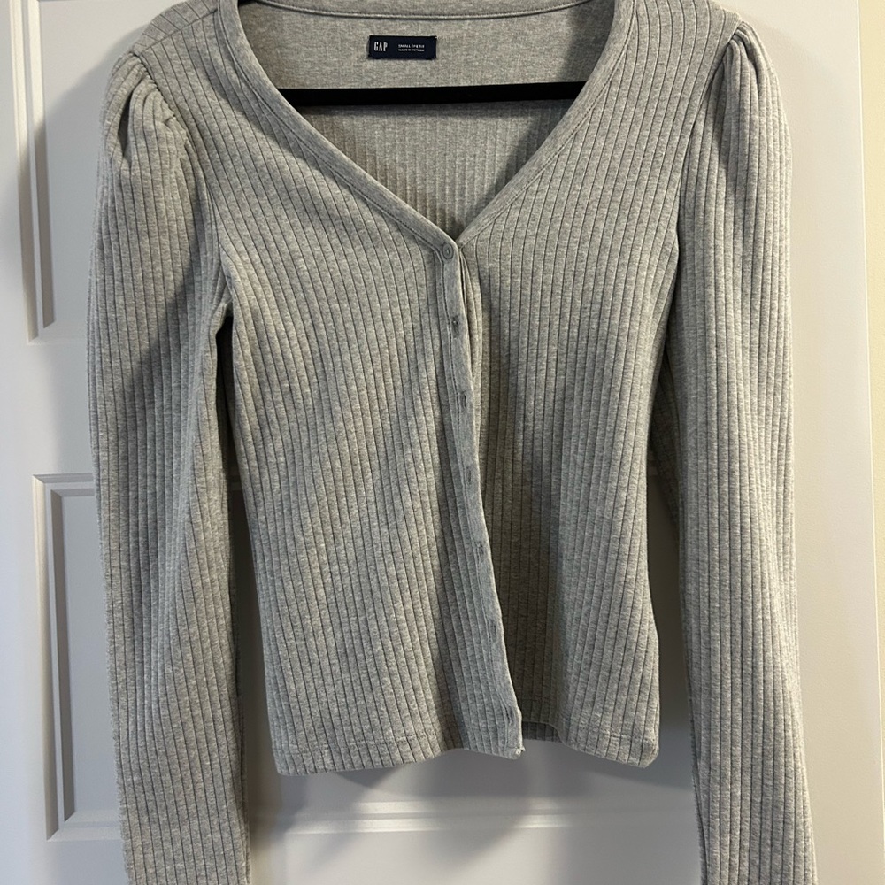 GAP Heather Gray Knit Cardigan